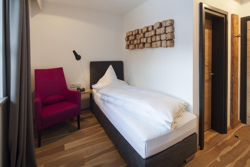 Boutique Hotel Gams โอเบอร์สทดอร์ฟ ภายนอก รูปภาพ